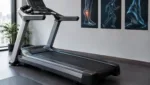 Laufband richtige Lauftechnik: Haltung, Schrittlaenge und Knieentlastung